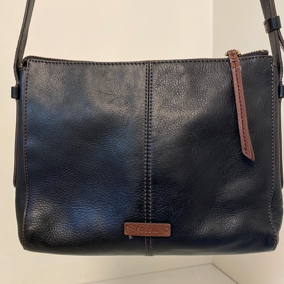 Fossil Leather Crossbody - Picture 1 of 11
